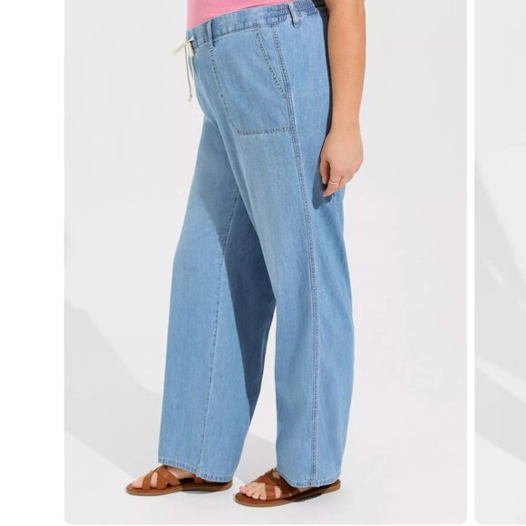 Torrid Pull-On Wide Leg Light Weight Jean - Size 2X Tall - Picture 2 of 10